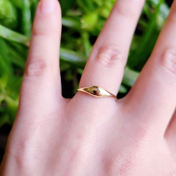 Handmade Solid 14K Gold Dainty Drop Baguette Ring, size 5.5 - Picture 10 of 16